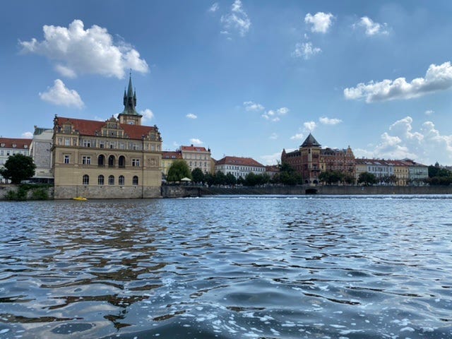 Foto 2 di 2