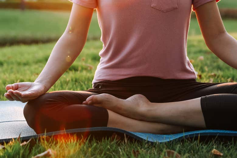 Clase de yoga en Agra