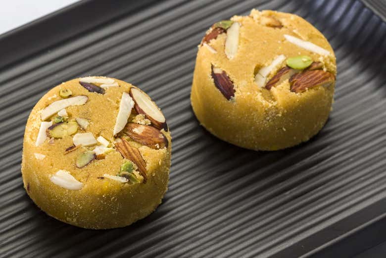 Pinni, dulce típico del norte de India