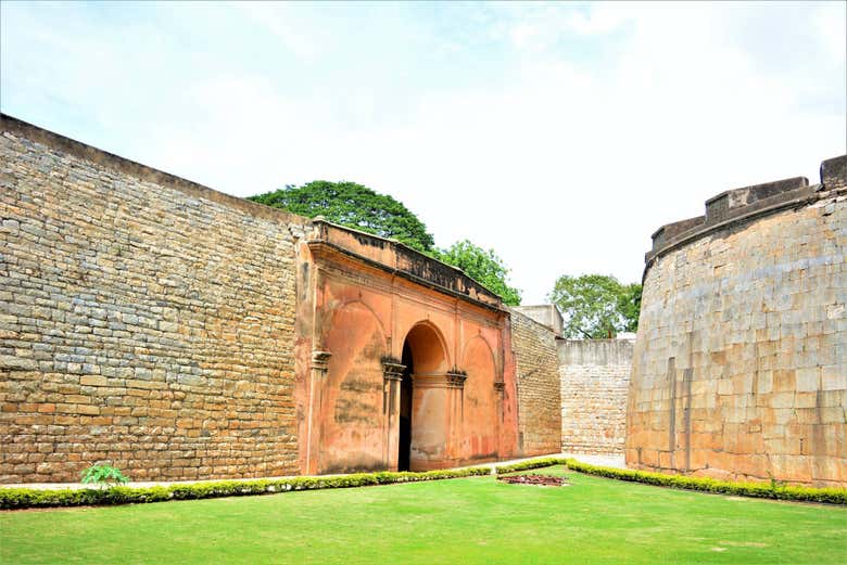 Les murs du fort de Bangalore