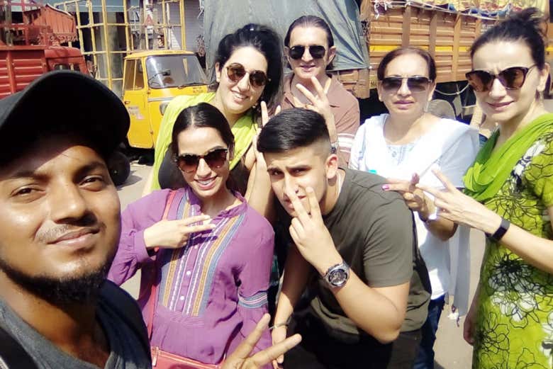 Turistas durante a visita a Dharavi