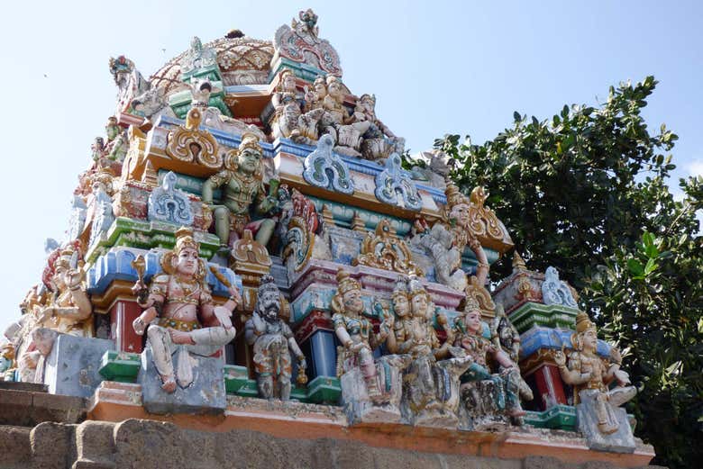 Detail of the Hindu Kapaleeshwarar temple