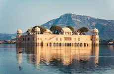 Excursión privada a Jaipur en tren de alta velocidad