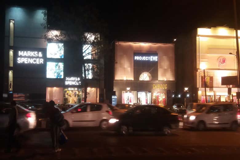 Vida nocturna en Delhi