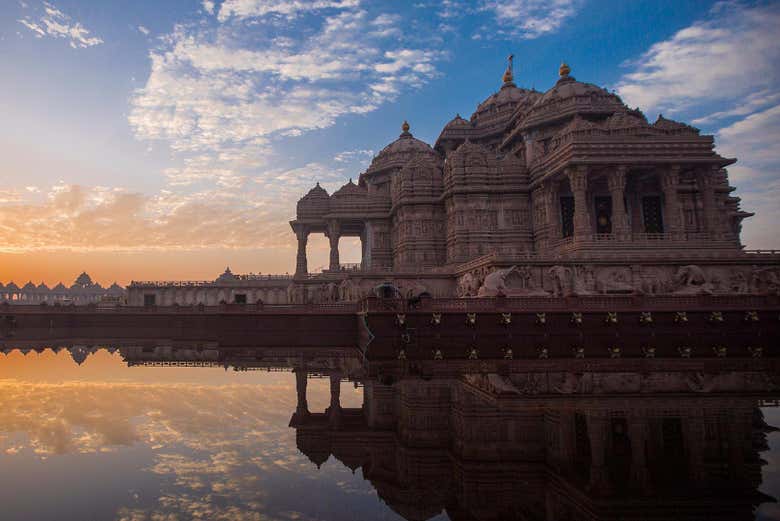 Temple Akshardham au coucher de soleil