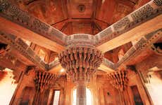 Excursión privada a Fatehpur Sikri y Chand Baori