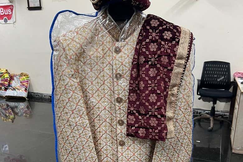 Costume de marié hindou