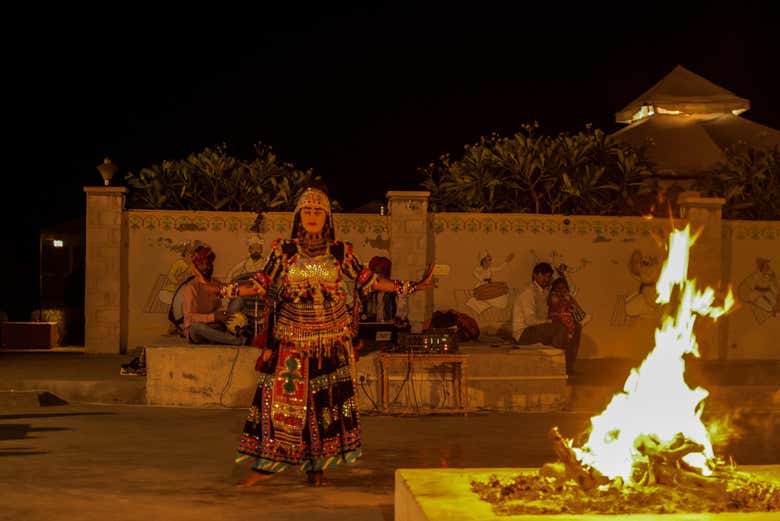 A dance show in the desert