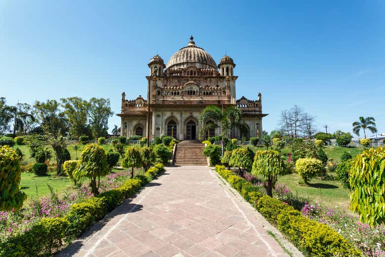 Tombe de Saadat Ali Khan