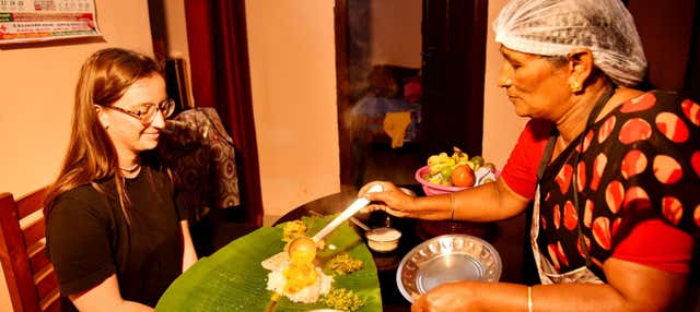 Indian Cooking Class + Dinner in Munnar