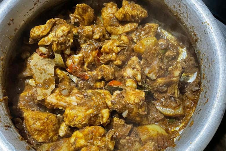 Le curry prêt à être dégusté