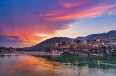 Tour noturno por Rishikesh