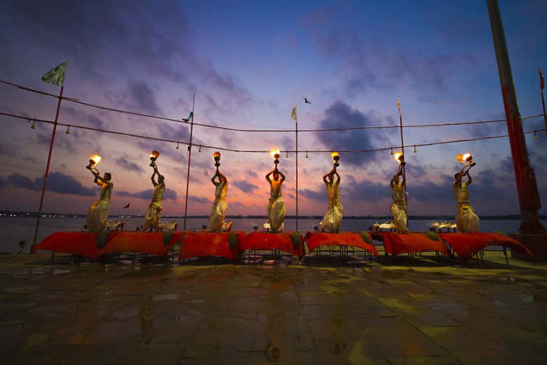 Cérémonie Aarti dans Varanasi