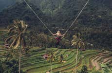 Entrada al parque de columpios Bali Swing