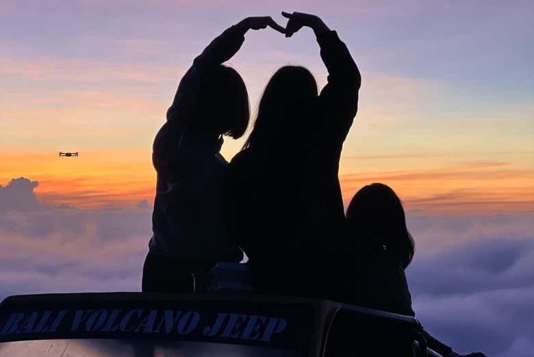 Disfrutando del amanecer desde el mirador