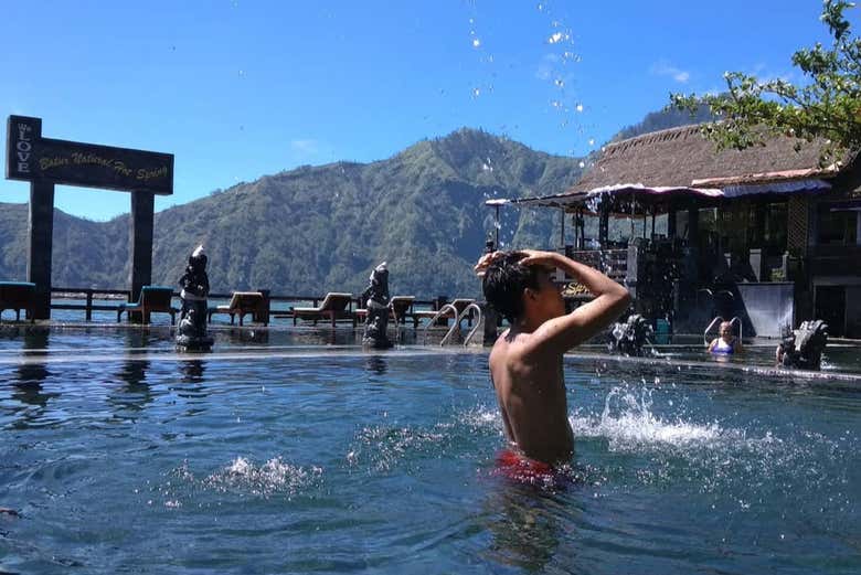 Disfrutando de las aguas termales