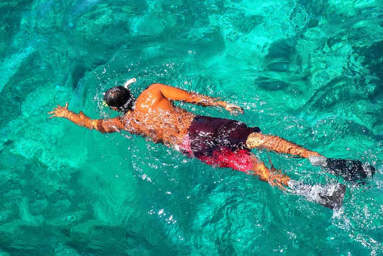 Haciendo snorkel en Nusa Penida
