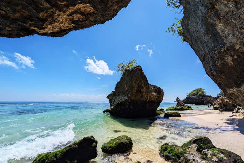 Panorama dalla spiaggia Padang Padang
