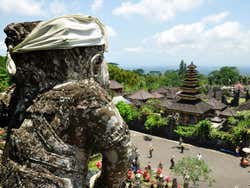 Templo Madre de Besakih