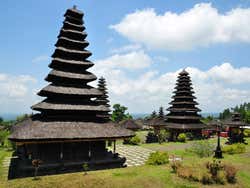 Templo Madre de Besakih