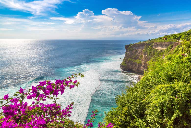 Vista dal tempio Luhur Uluwatu a Bali