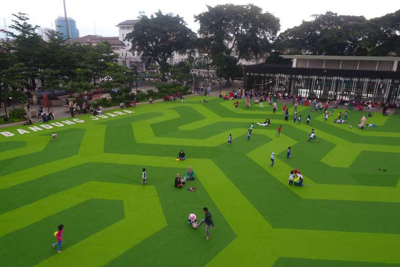 Plaza de Bandung