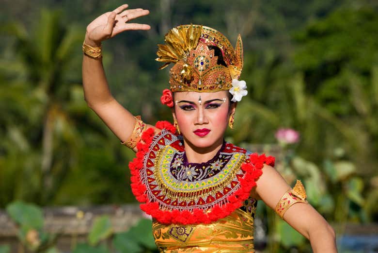 Una ballerina di Barong