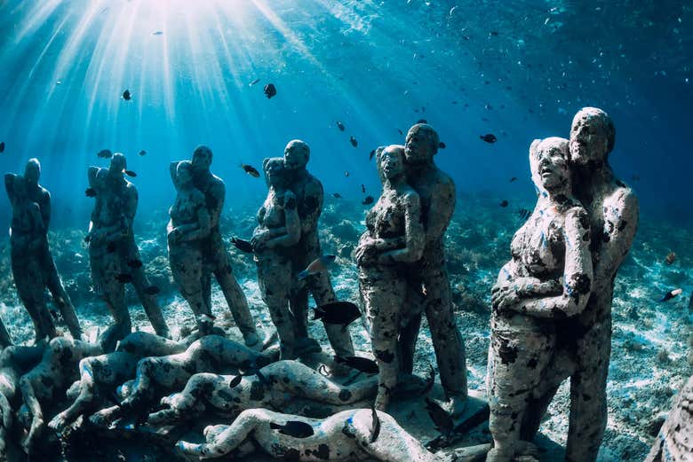 Esculturas submarinas en las islas Gili