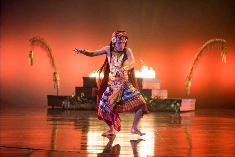 Danza con il fuoco