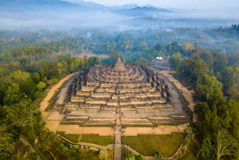Vistas del templo de Borobudur
