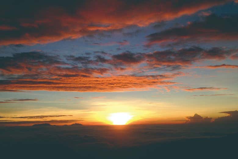 Increíble amanecer desde el Monte Bromo