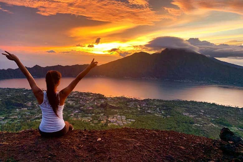 Contemplando el amanecer