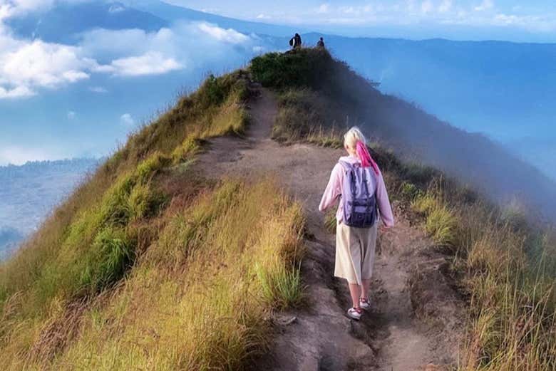 Llegando a la cima del volcán