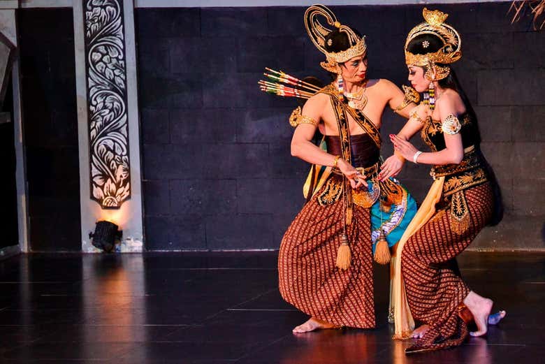 Bailarines del ballet Ramayana