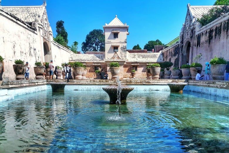 Le château d'eau (Yogyakarta)