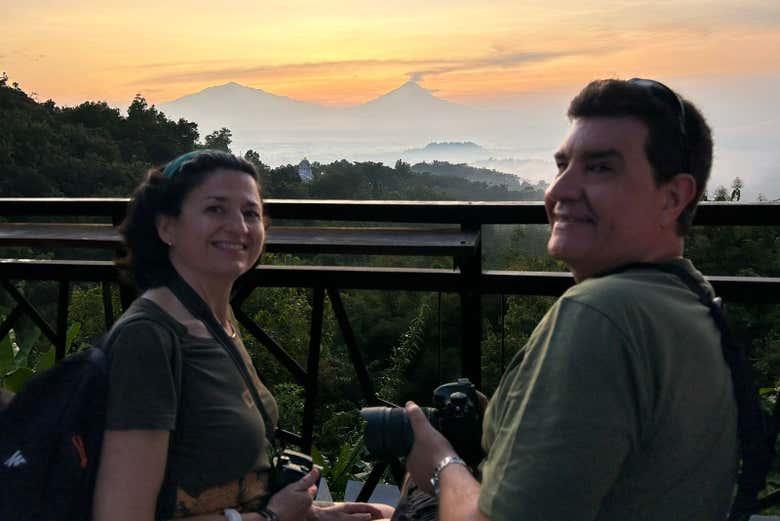 Fotografiando el amanecer desde Punthuk Setumbu