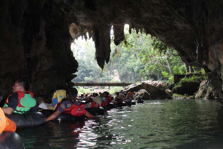 No interior da Caverna Pindul