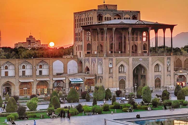 Conoceremos el palacio Ali Qapu en Isfahán