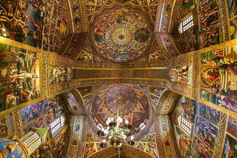 Los impresionantes frescos de la  Catedral de Vank