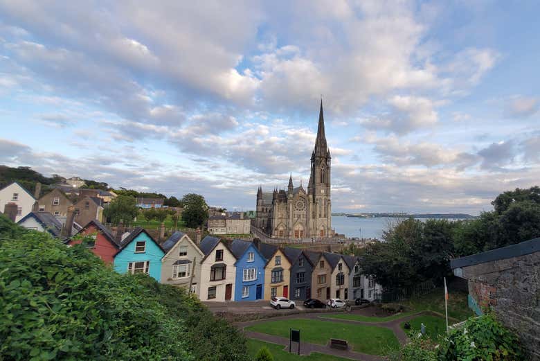 Vistas panorâmicas de Cobh