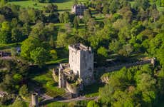 Blarney Castle, Rock of Cashel & Cahir Castle Day Trip