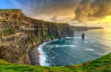 Excursión a los acantilados de Moher, castillo de Bunratty y Ennis