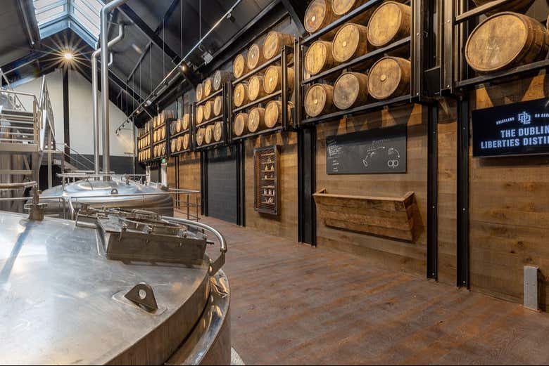 Le botti di whisky della distilleria Dublin Liberties