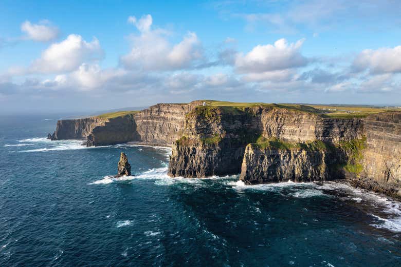 Panorámica de los acantilados de Moher
