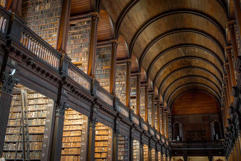 Osservando la Biblioteca del Trinity College