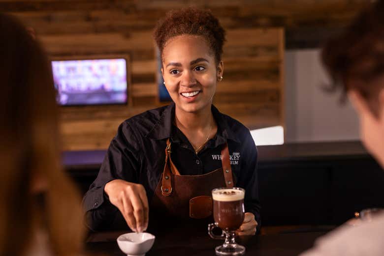 Enjoy this Irish coffee masterclass!