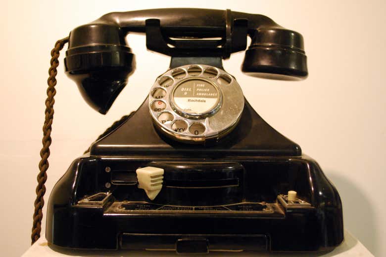Un teléfono del siglo XX