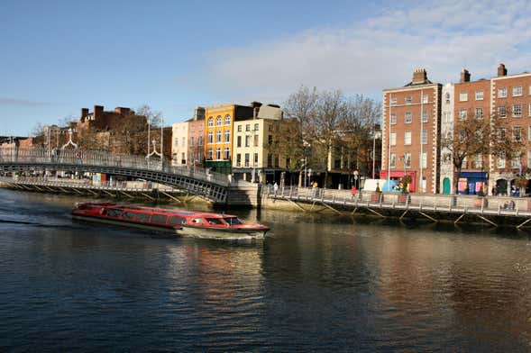 Passeio de barco por Dublin