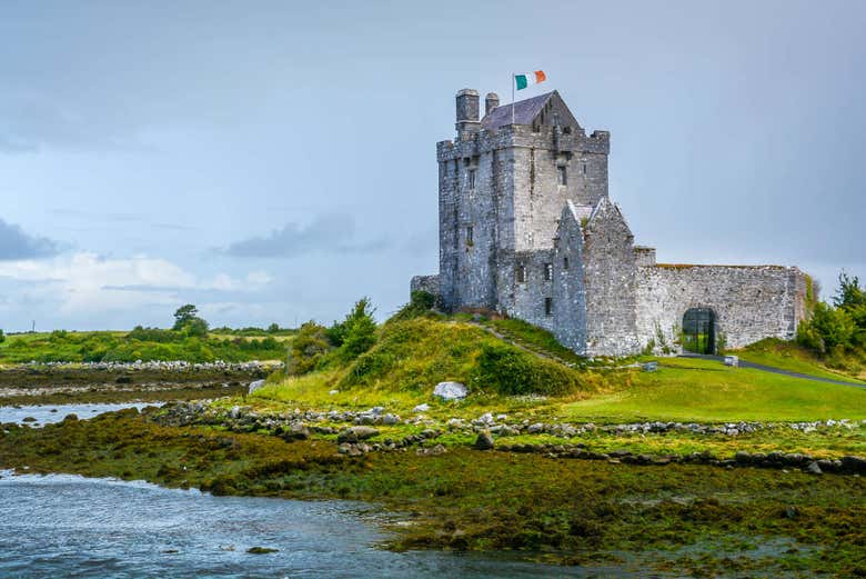 See the majestic and storied Dunguaire Castle