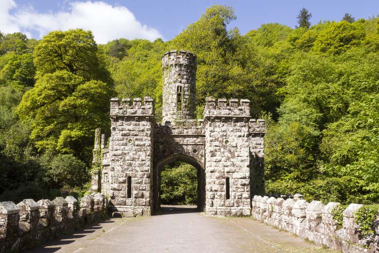 Exploring the Ballysaggartmore Towers